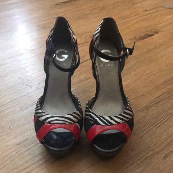 G by Guess stilettos - Picture 7 of 7
